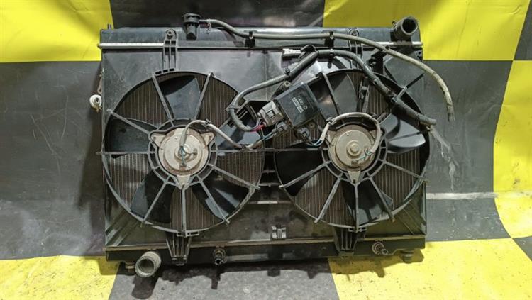 Радиатор основной Ниссан Фуга в Беслане 105359
