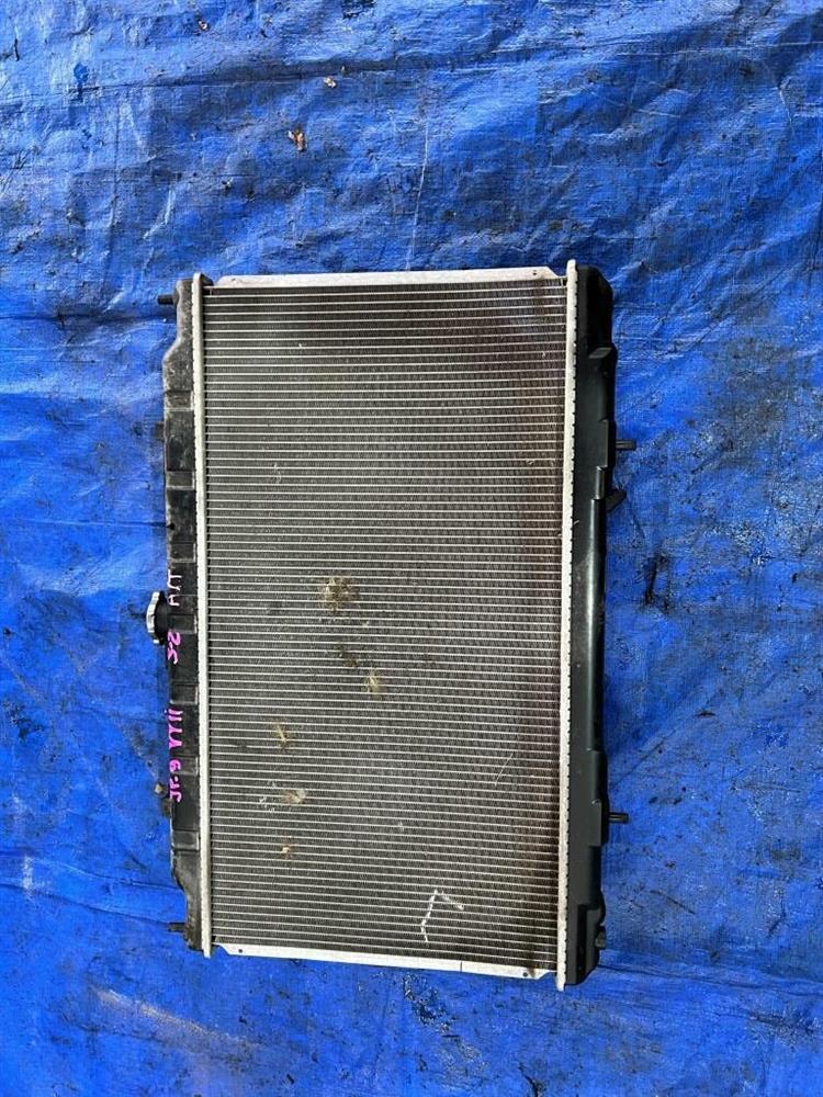 Радиатор основной Ниссан АД в Беслане 239700