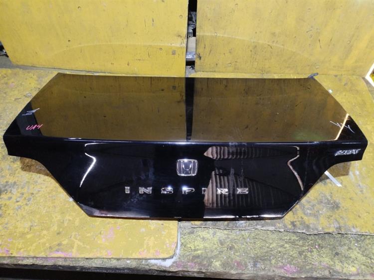 Крышка багажника Хонда Инспаер в Беслане 710301